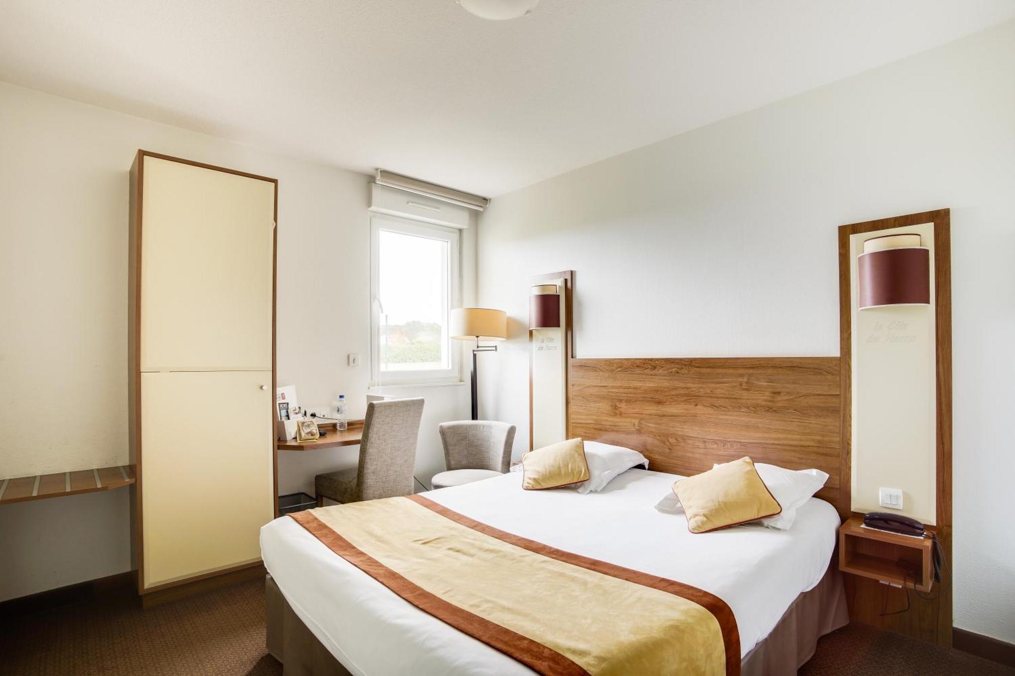 Brit Hotel De La Cote Des Havres Lessay Eksteriør bilde